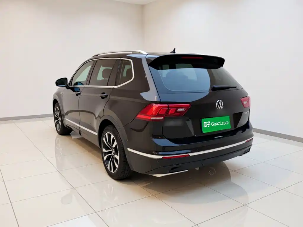 Volkswagen Tiguan L — миниатюра 4