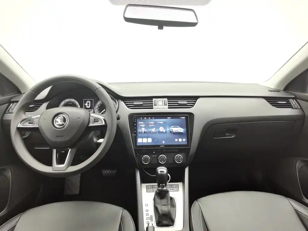 Skoda Octavia — миниатюра 5