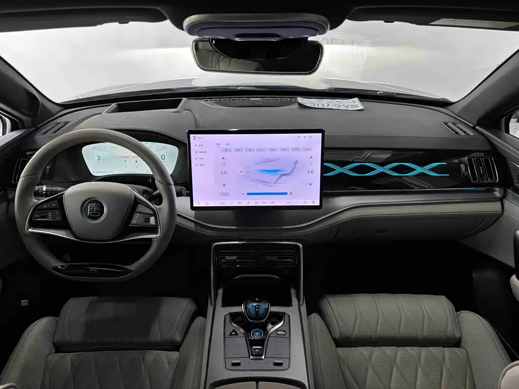 BYD Tang New Energy — миниатюра 7