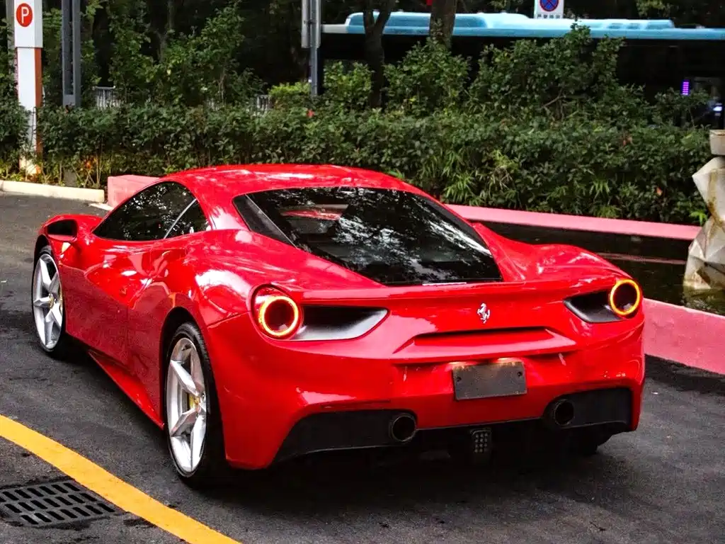 Ferrari 488 — миниатюра 8