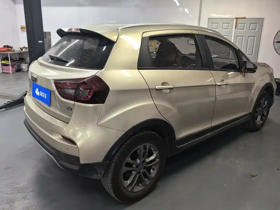 Geely Vision X3 — миниатюра 3