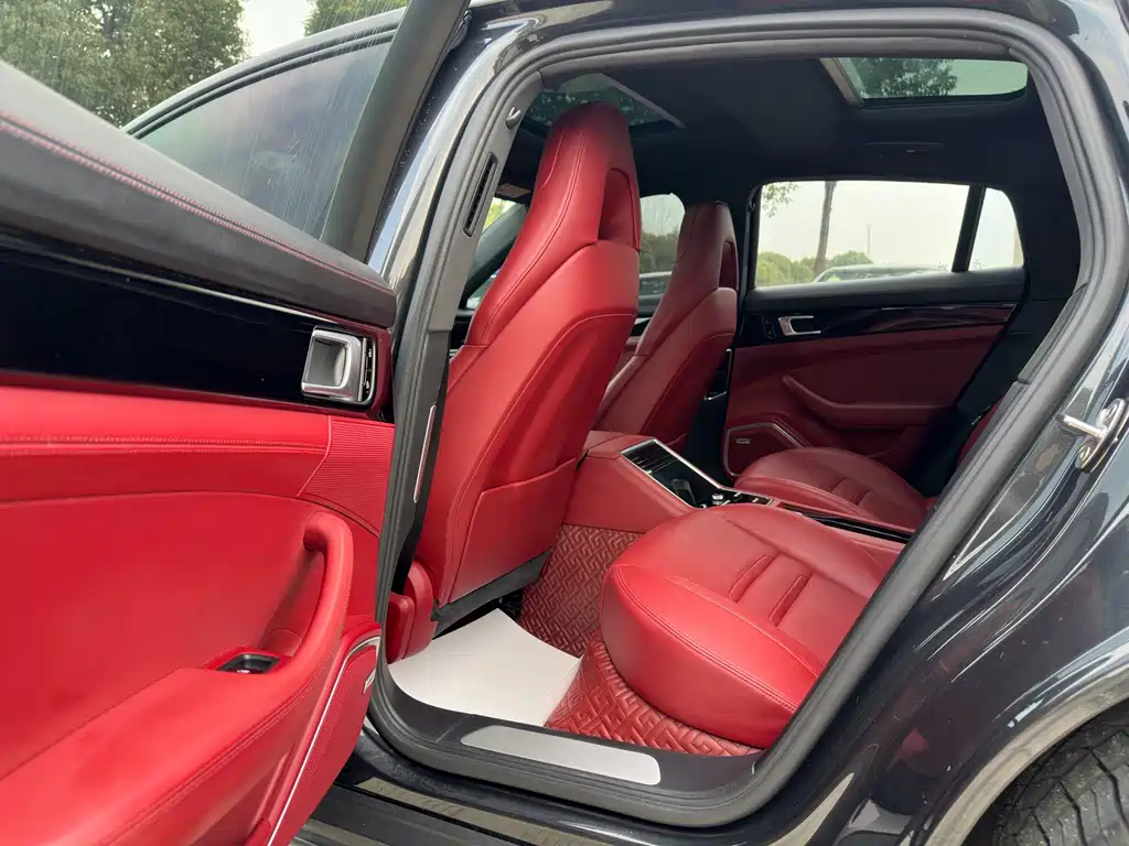 Porsche Panamera — миниатюра 5