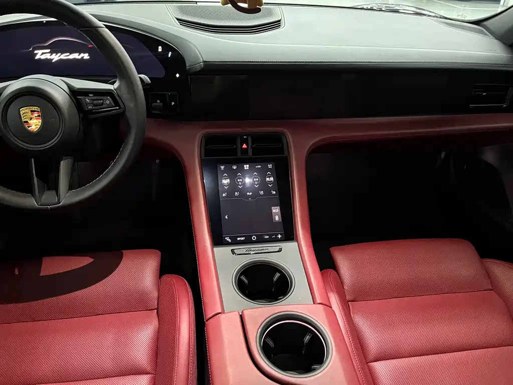 Porsche Taycan — миниатюра 6