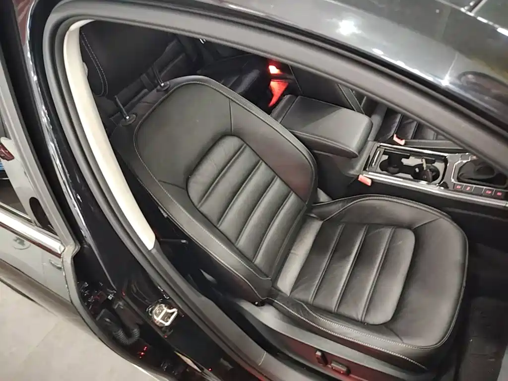 Volkswagen Passat — миниатюра 25
