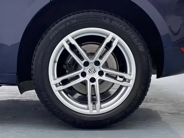 Porsche Macan — миниатюра 19