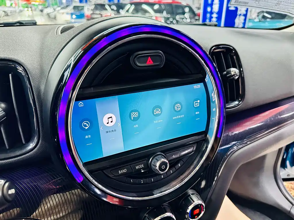 MINI Mini Countryman — миниатюра 32