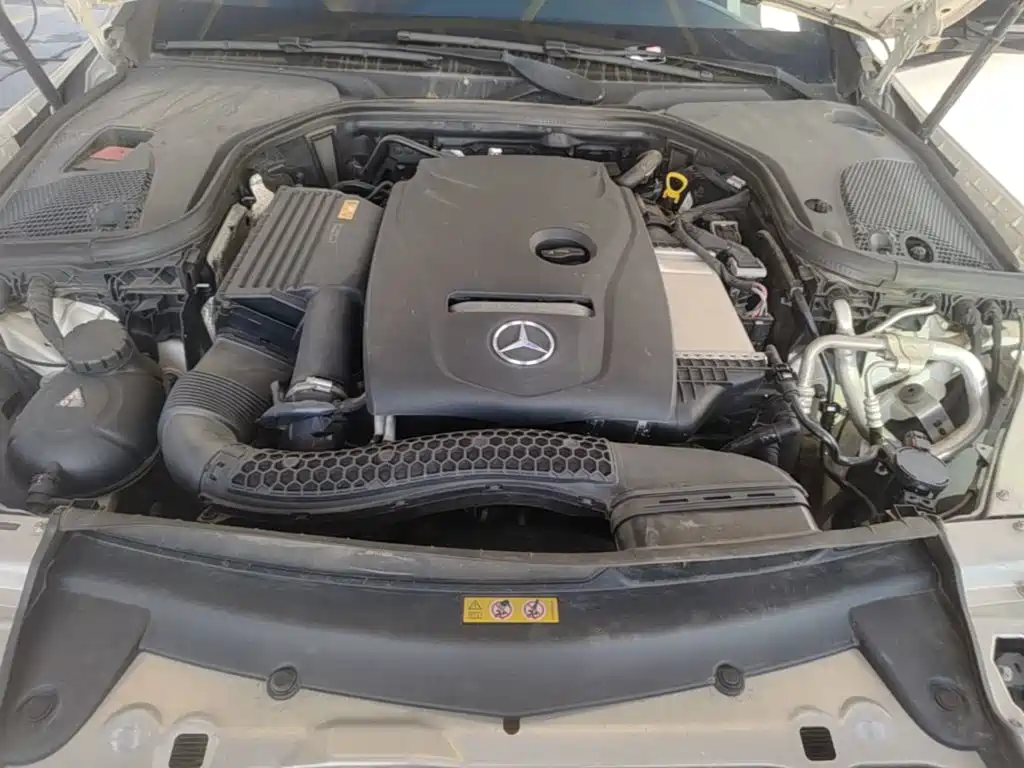 Mercedes-Benz E-Class — миниатюра 25