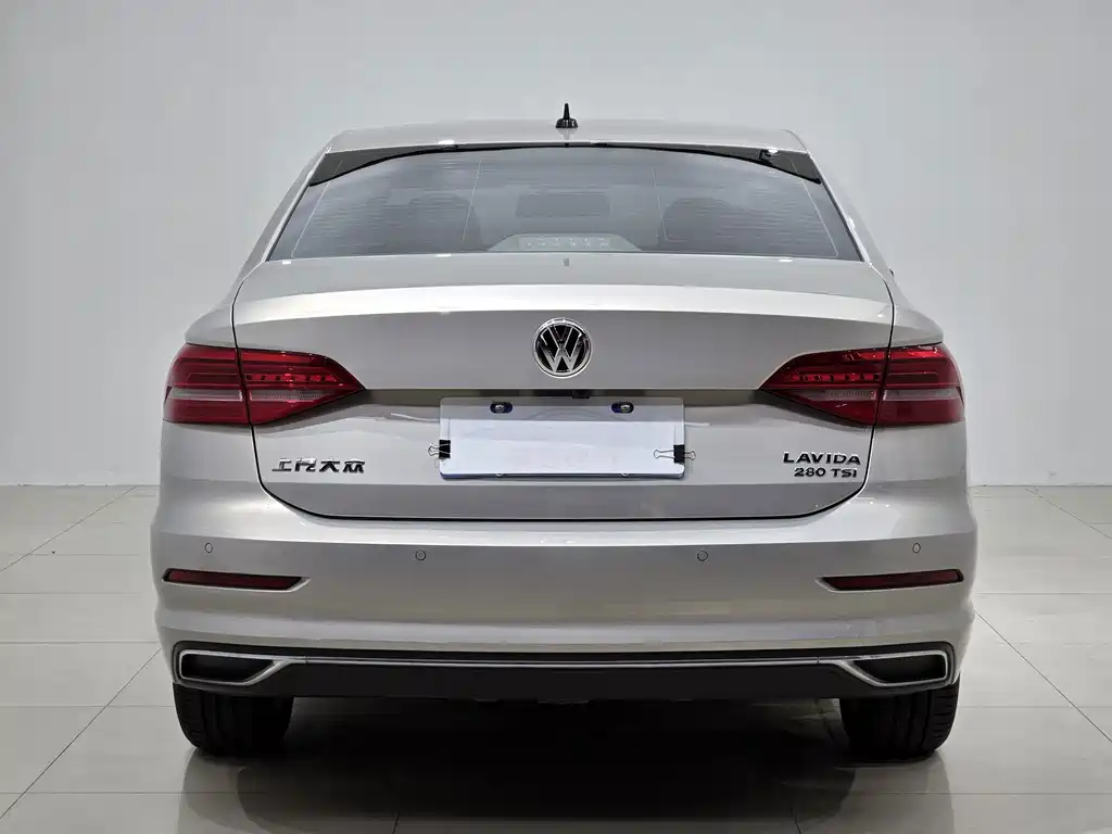 Volkswagen Lavida — миниатюра 5
