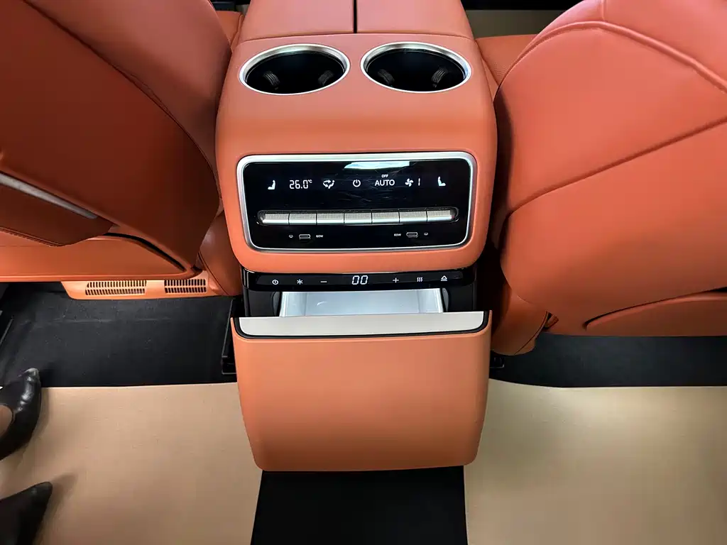 Li Auto Li L9 — миниатюра 18