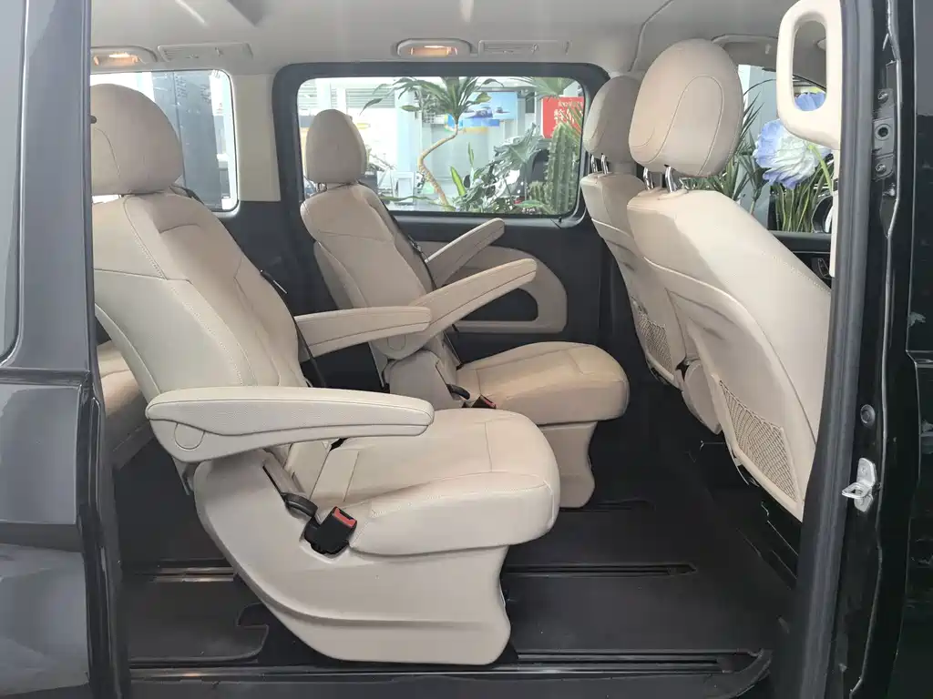 Mercedes-Benz Vito — миниатюра 24