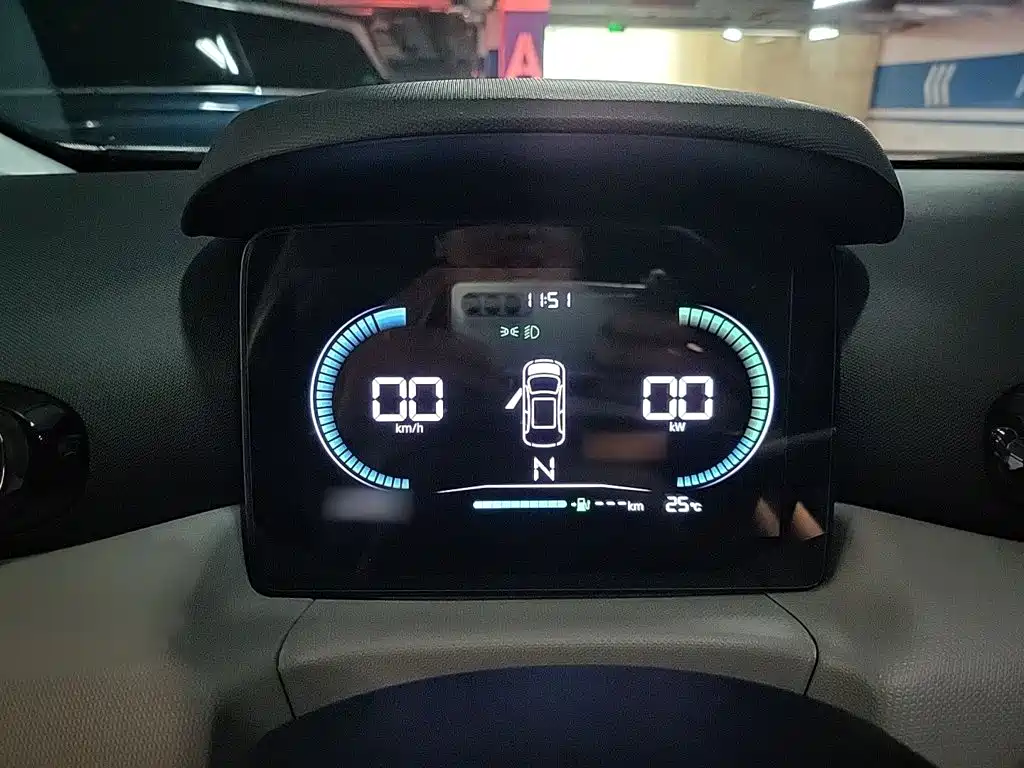 Leapmotor Leapmotor T03 — миниатюра 4