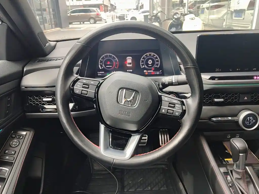 Honda Accord — миниатюра 11