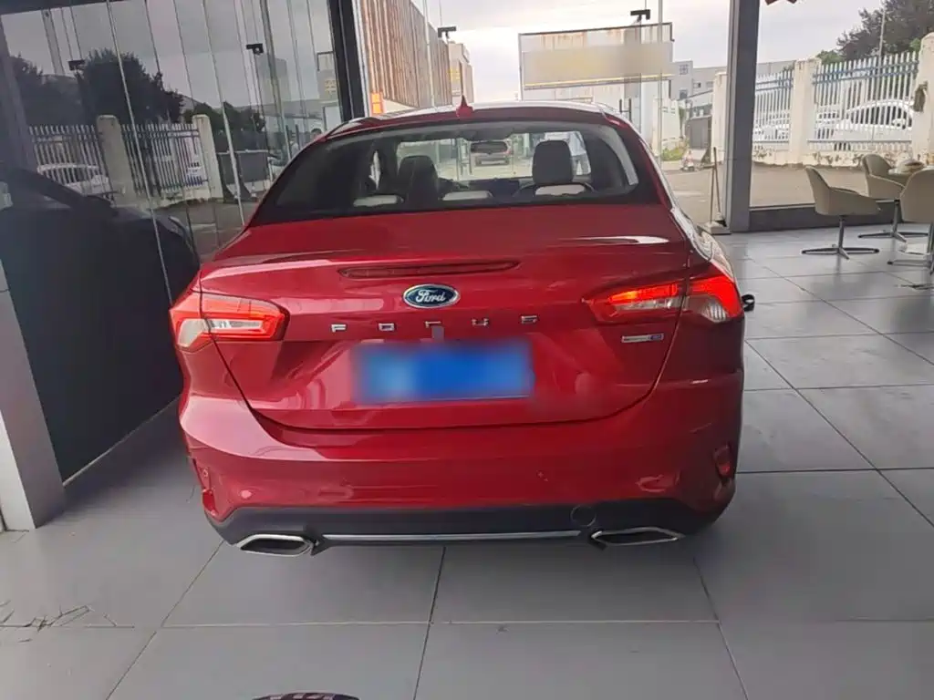 Ford Focus — миниатюра 6
