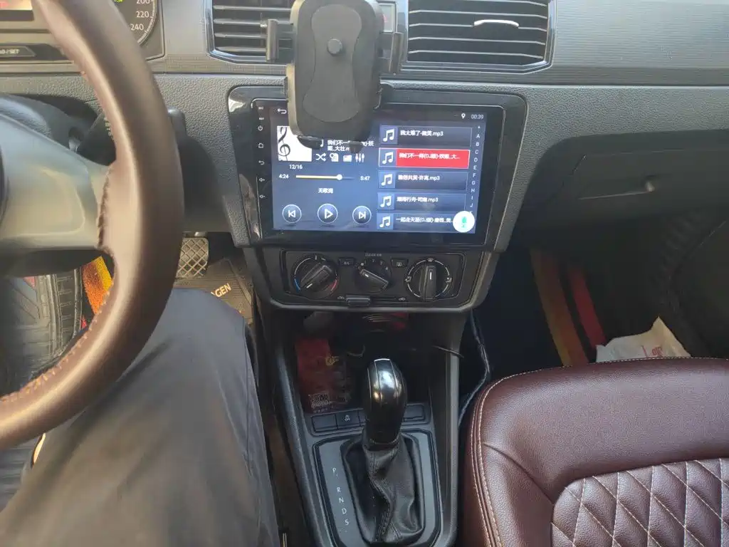 Volkswagen Santana — миниатюра 14