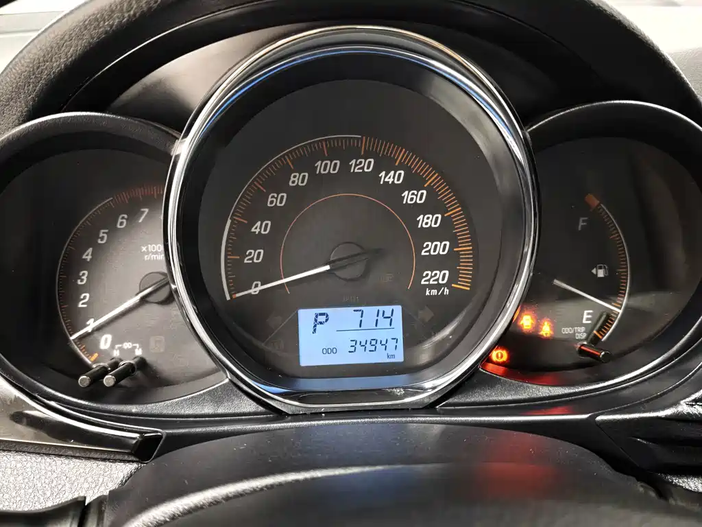 Toyota Yaris L — миниатюра 16