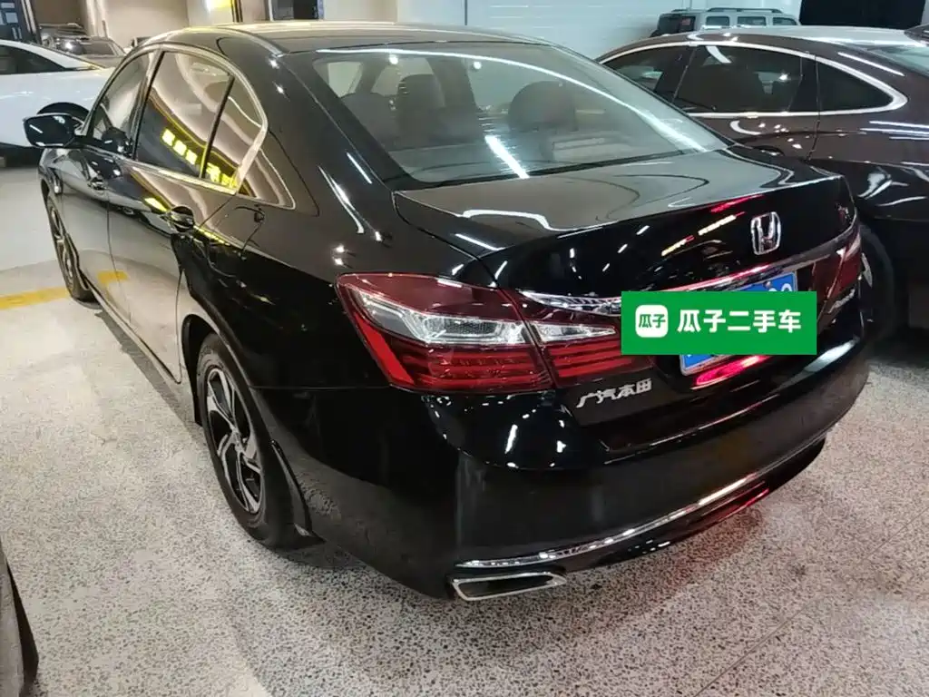 Honda Accord — миниатюра 5