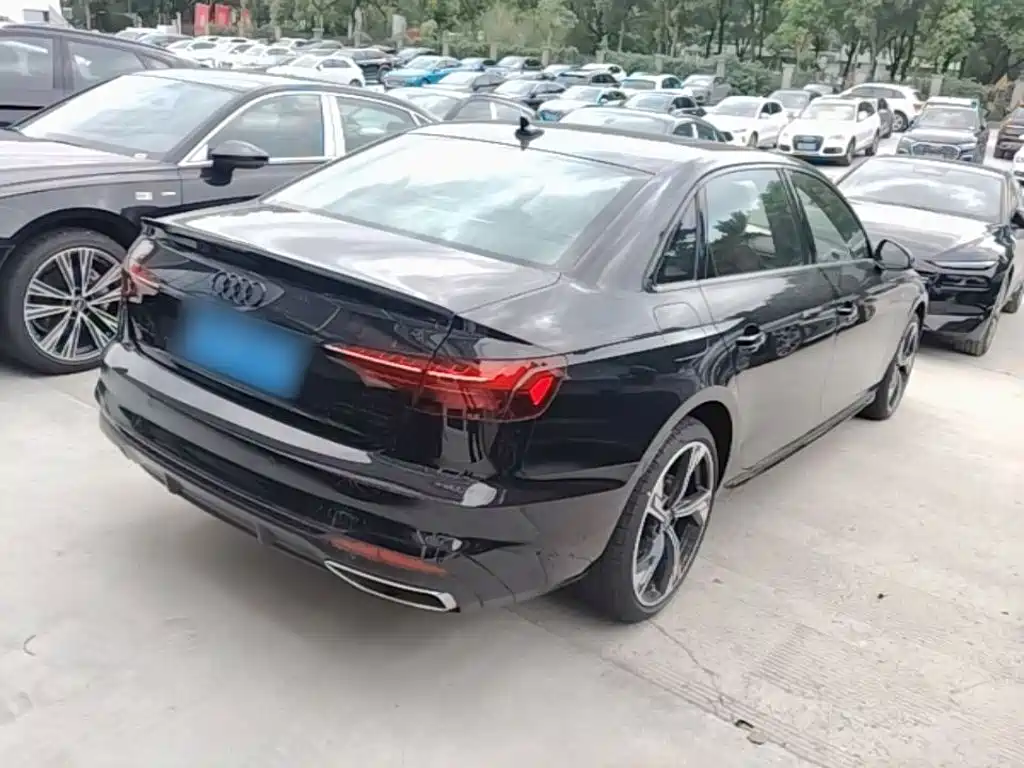 Audi A4L — миниатюра 7