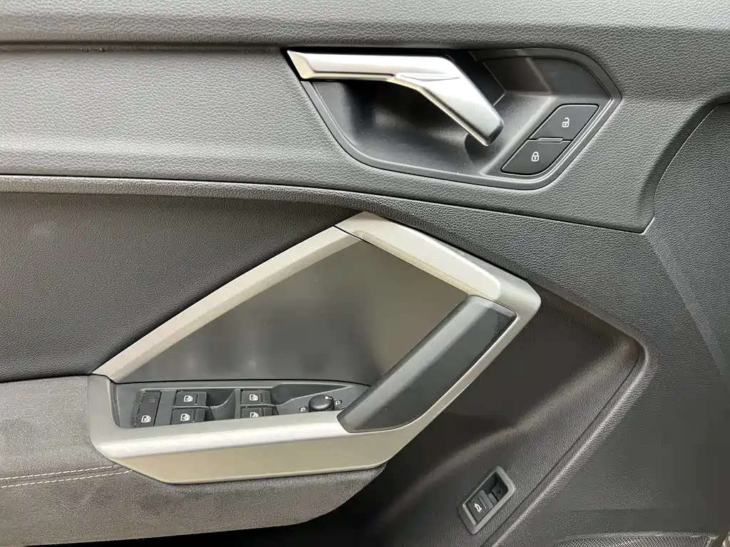 Audi Q3 — миниатюра 13