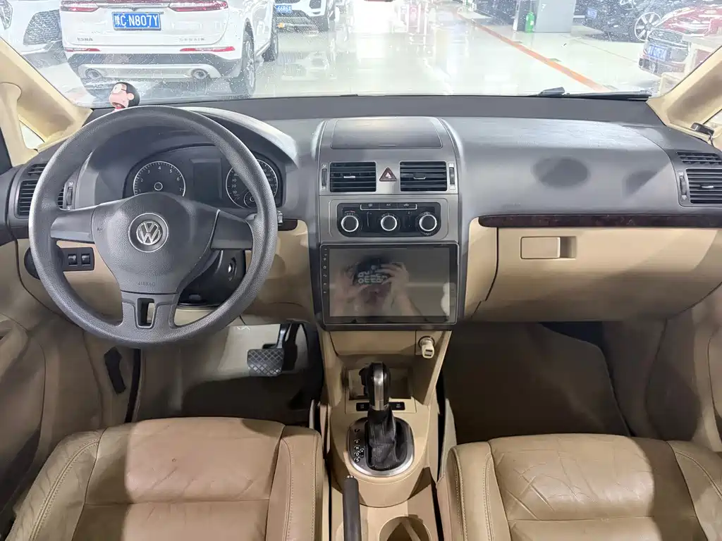 Volkswagen Touran — миниатюра 6