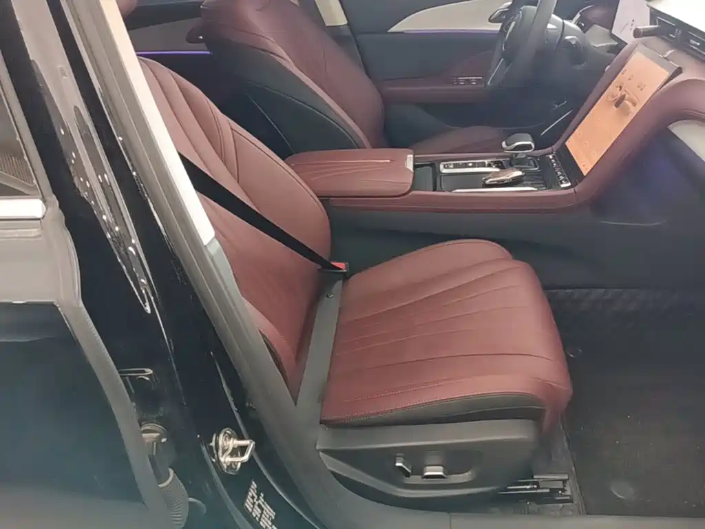 Hongqi Hongqi H5 — миниатюра 25