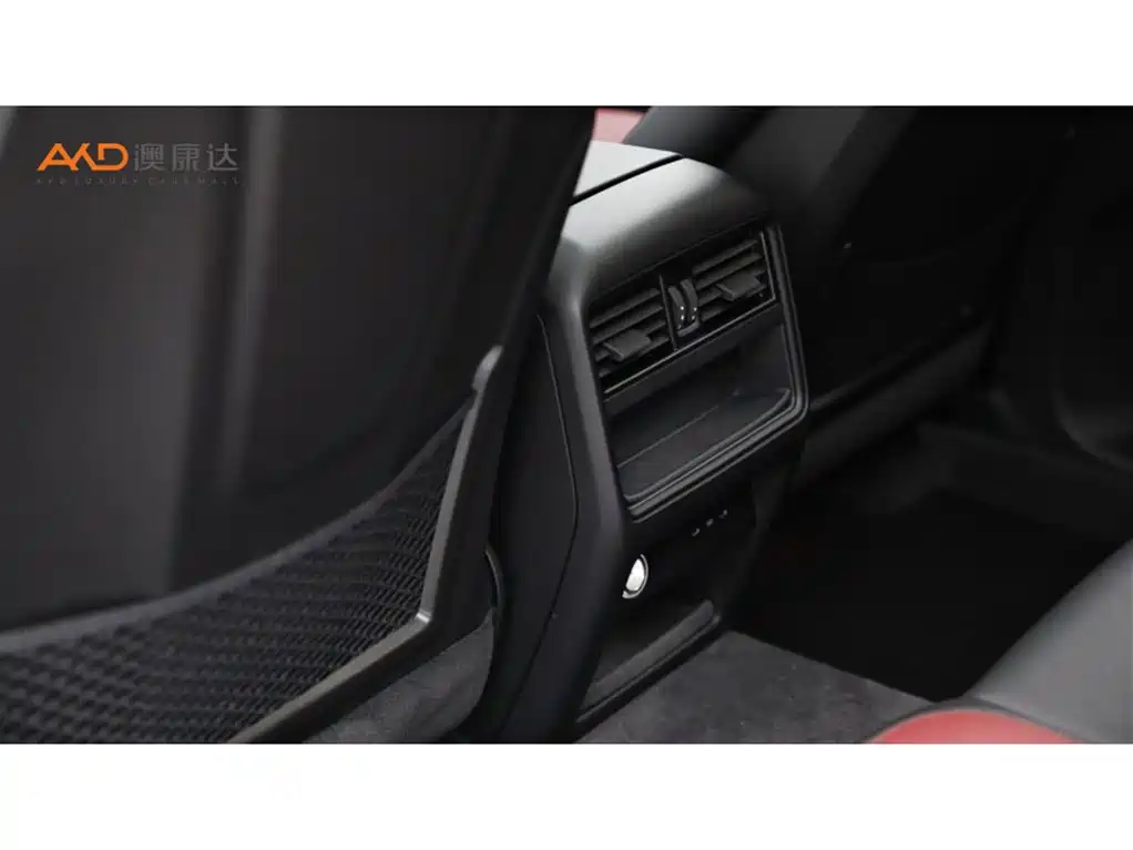 Porsche Cayenne — миниатюра 9