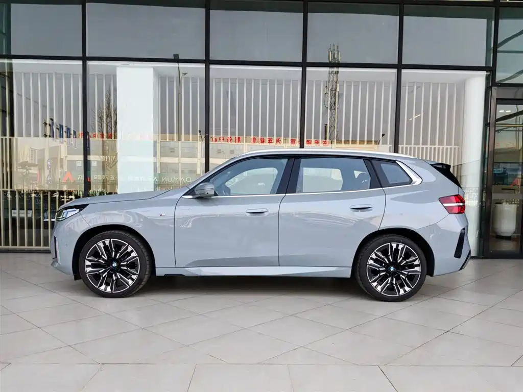 BMW X3 2025 xDrive30L Premium M Sport