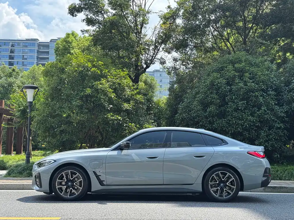 BMW i4 — миниатюра 4