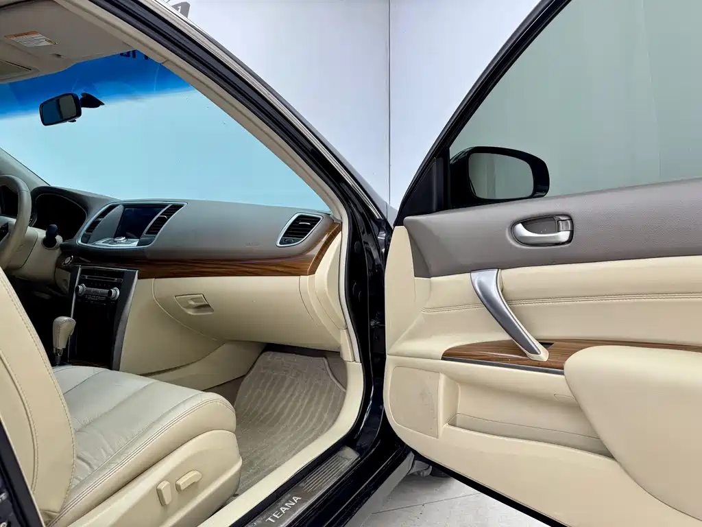 Nissan Teana — миниатюра 12