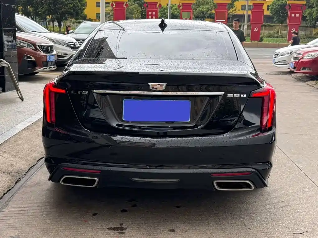 Cadillac CT5 — миниатюра 5