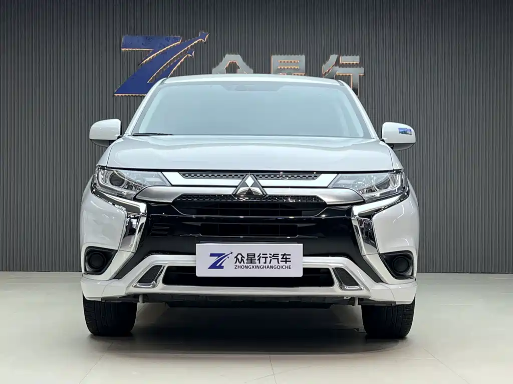 Mitsubishi Outlander — миниатюра 2