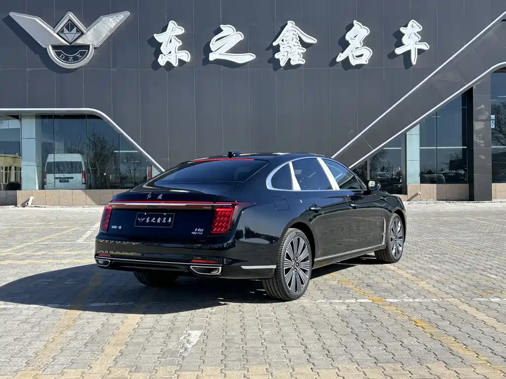 Hongqi H9 2025 2.0T Luxury 5 мест