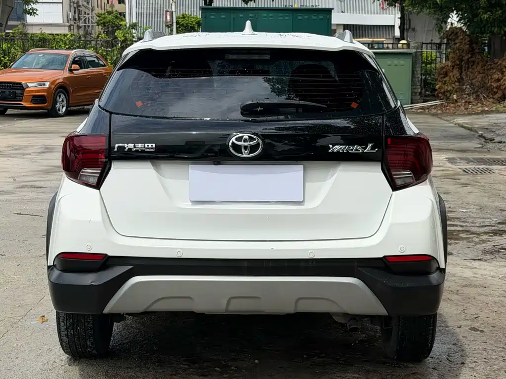 Toyota Yaris L — миниатюра 17