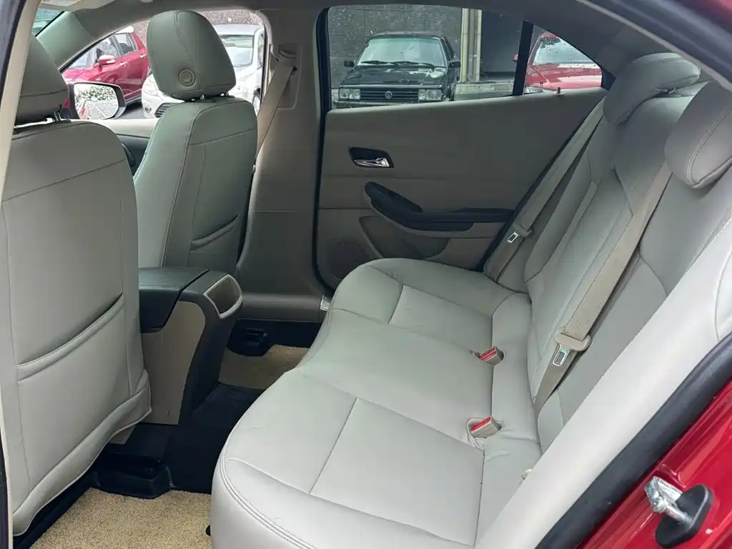 Chevrolet Malibu — миниатюра 11