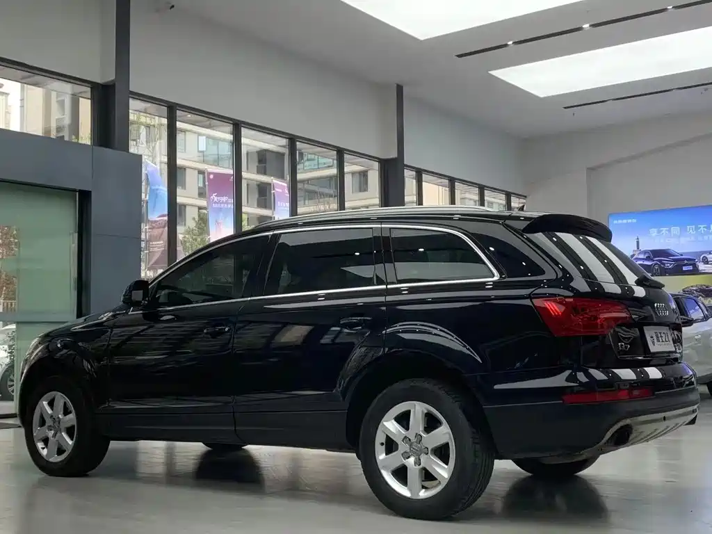 Audi Q7 — миниатюра 4