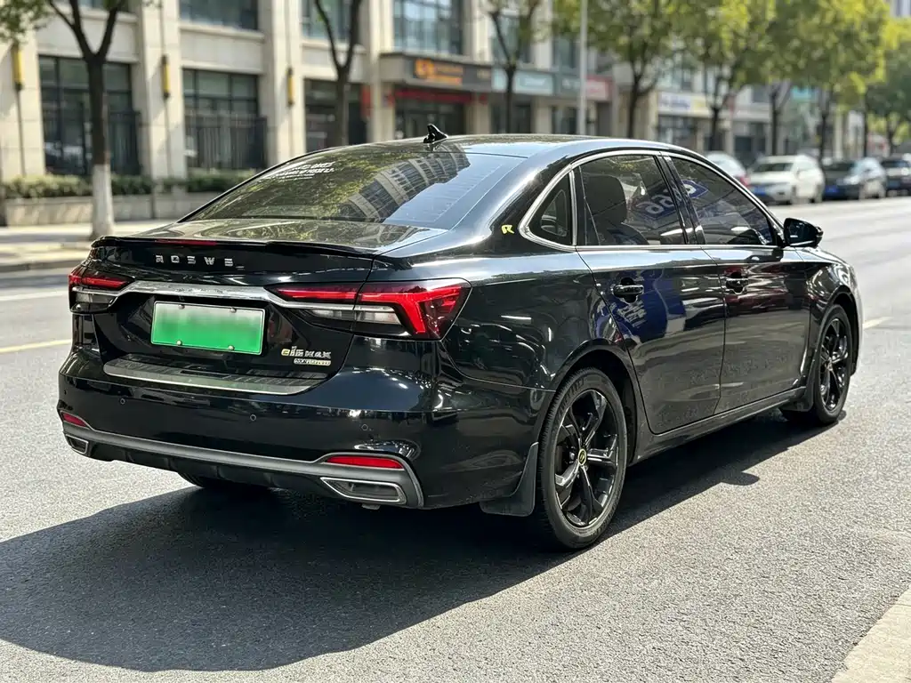 Roewe i6 MAX New Energy — миниатюра 3