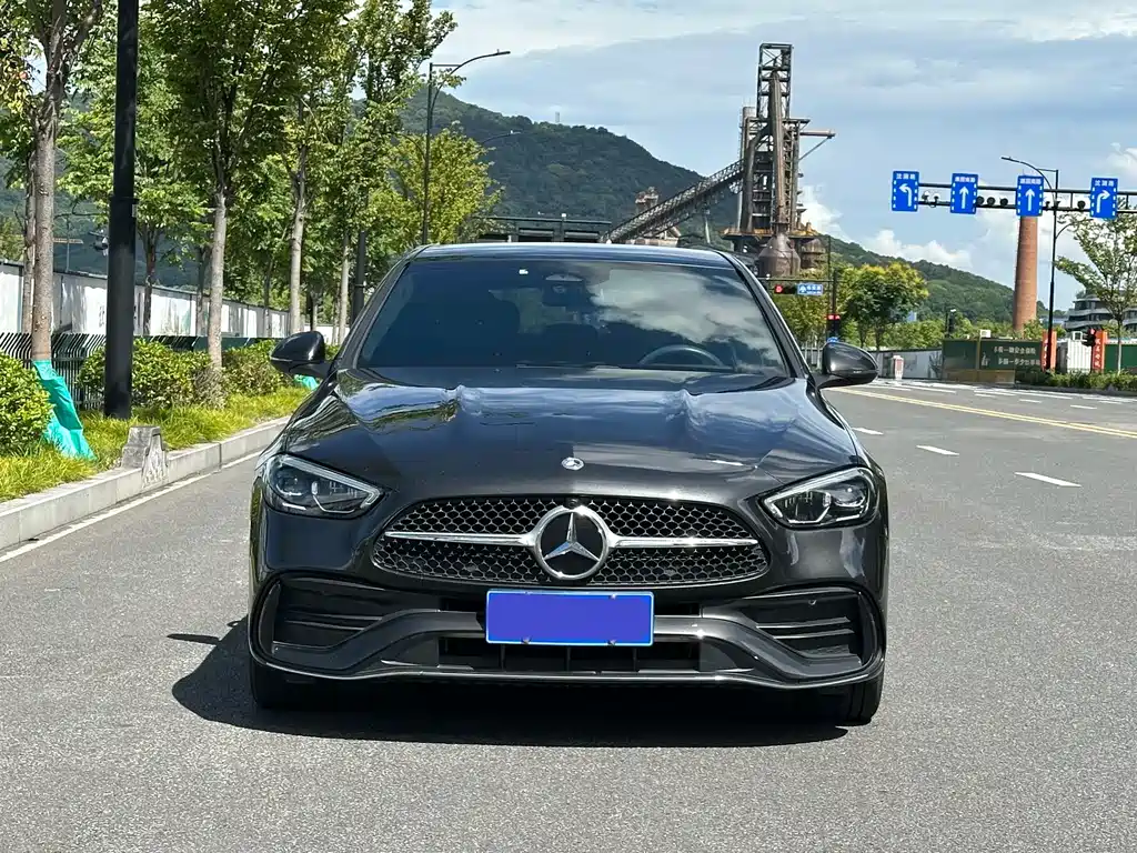 Mercedes-Benz C-Class — миниатюра 2