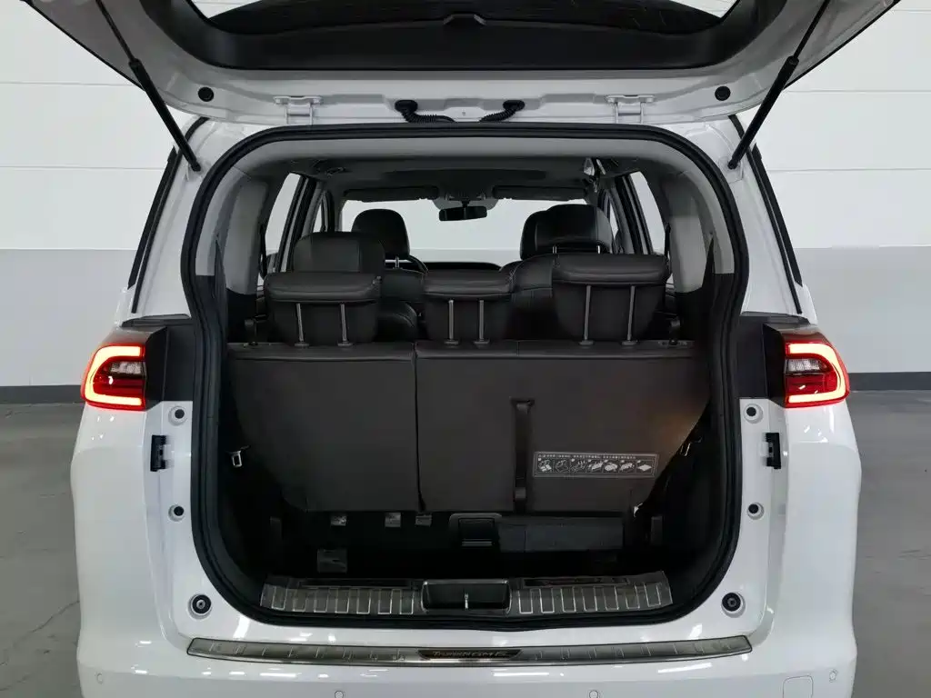 GAC Motor Trumpchi M6 — миниатюра 16