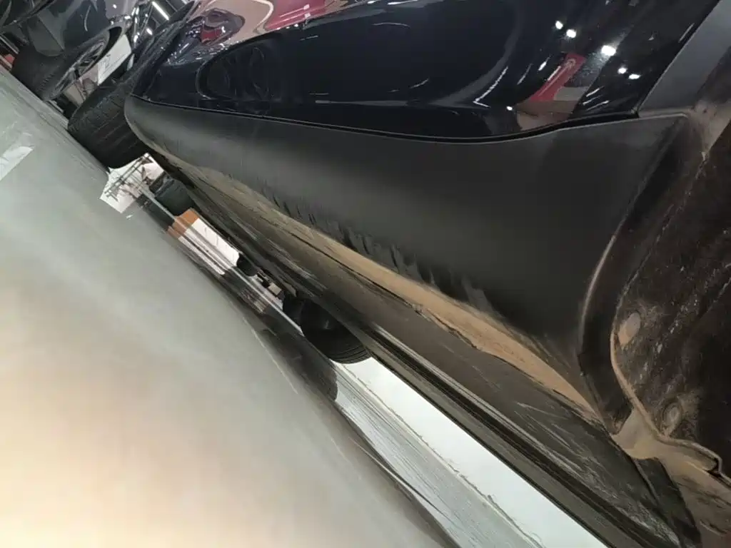 Tesla Model Y — миниатюра 22