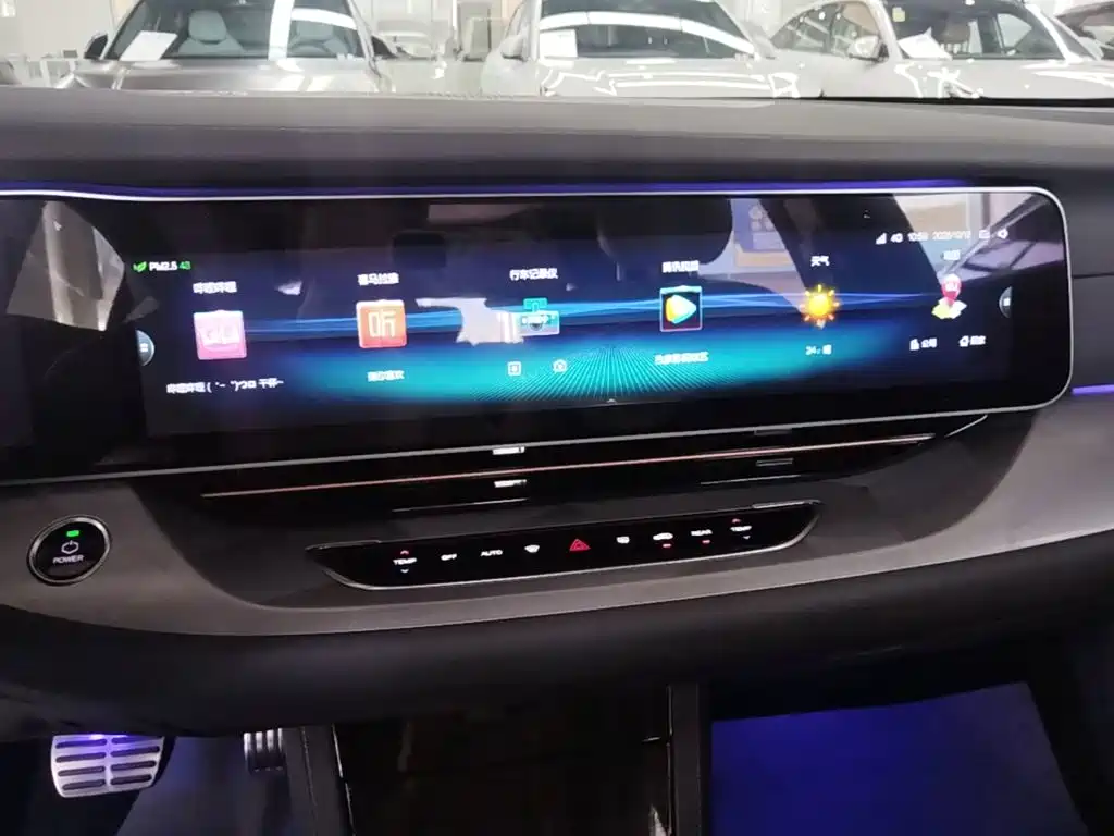 ARCFOX Alpha S — миниатюра 13