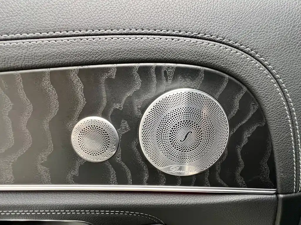 Mercedes-Benz E-Class — миниатюра 14