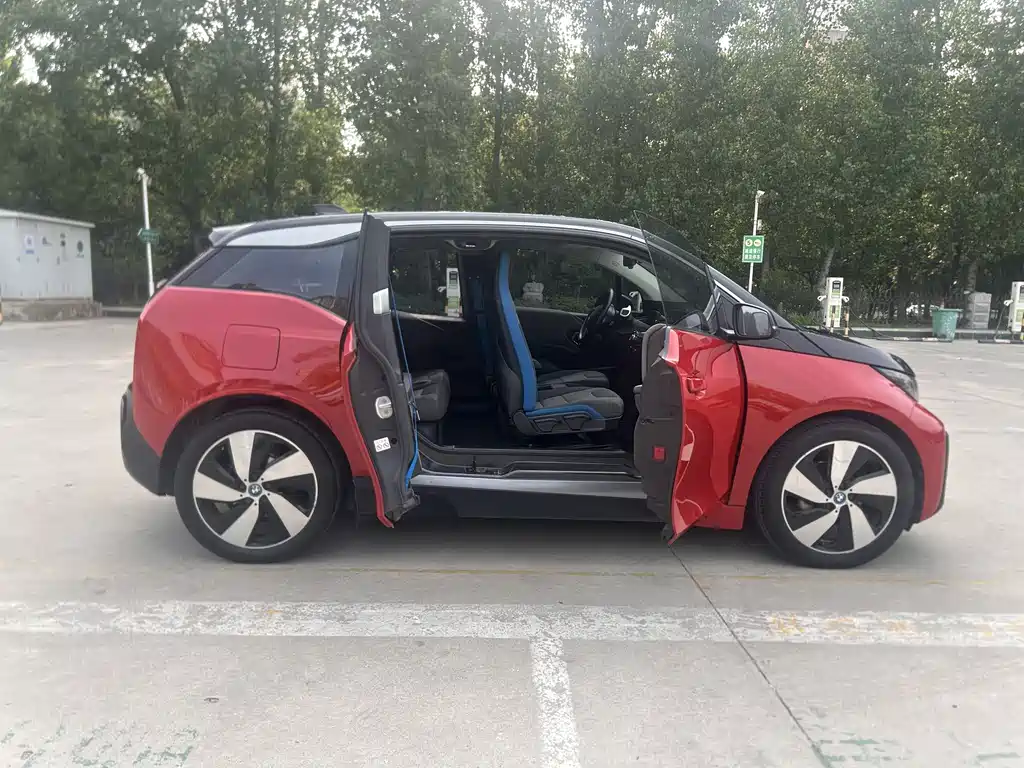 BMW i3 (Import) — миниатюра 8