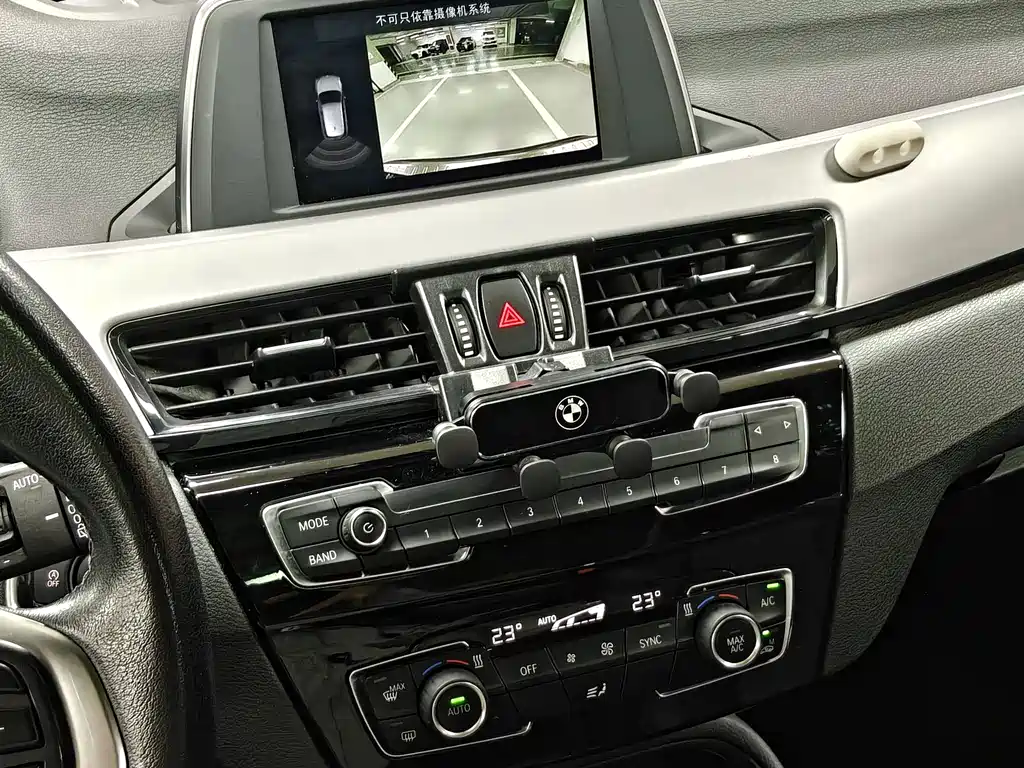 BMW X1 — миниатюра 11