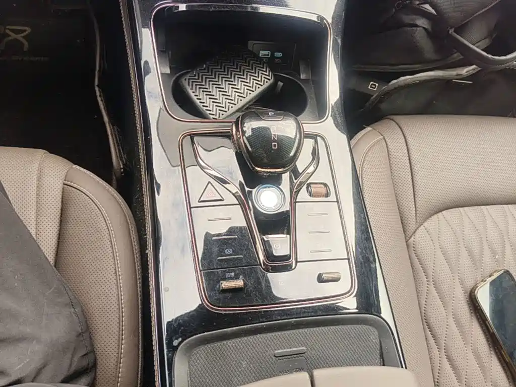 BYD Han — миниатюра 14