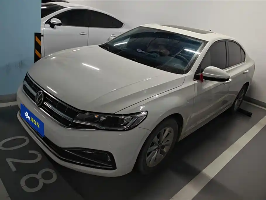 Volkswagen Bora 2021