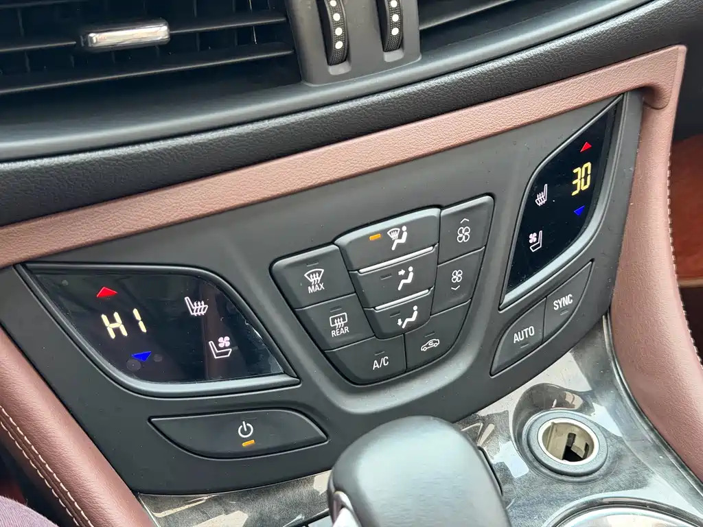 Buick Envision Plus 28T 4WD Luxury Type, фото 11