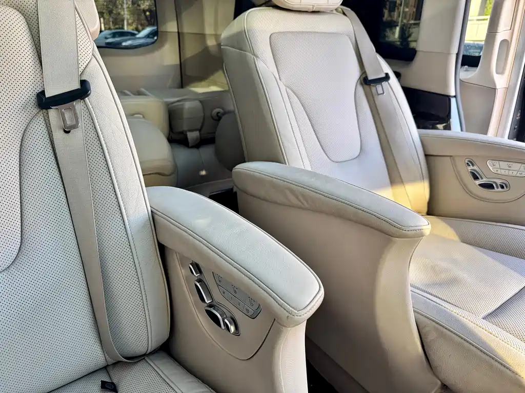 Mercedes-Benz V-Class — миниатюра 5