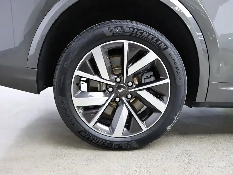 Li Auto Li L8 — миниатюра 31