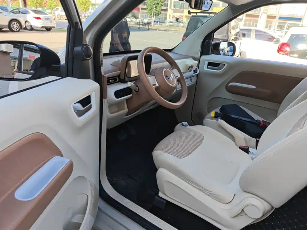 Wuling MINIEV — миниатюра 16