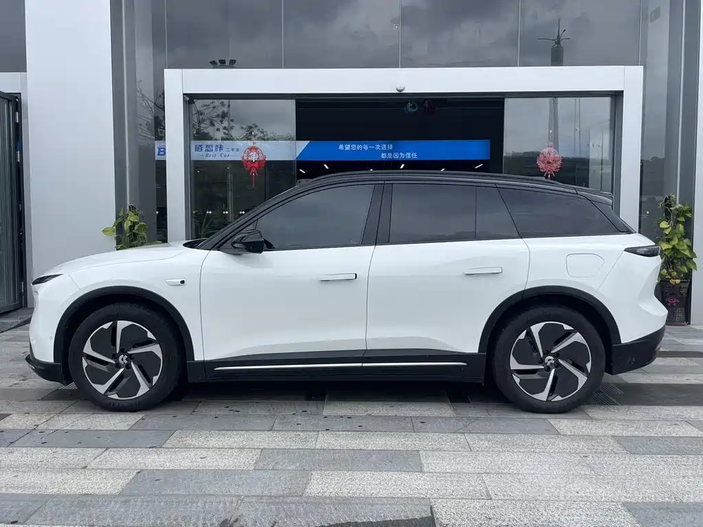 NIO ES6 — миниатюра 18