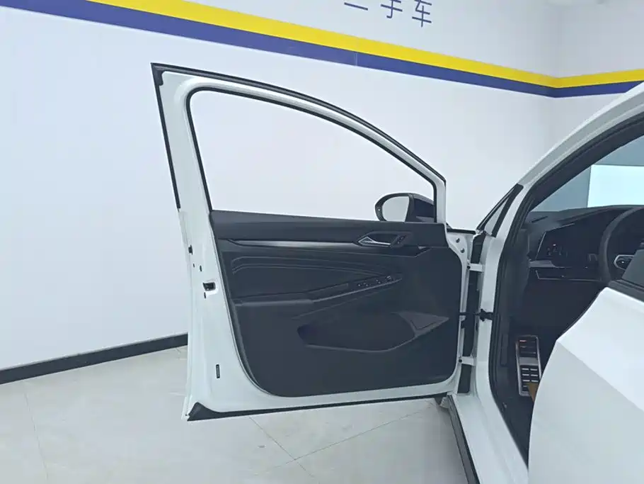Volkswagen Golf — миниатюра 7
